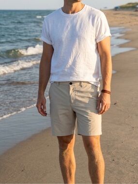 Onia Men's Chino Shorts Size 30 Sand Beige 90% Nylon Stretch Elastic Waist EUC